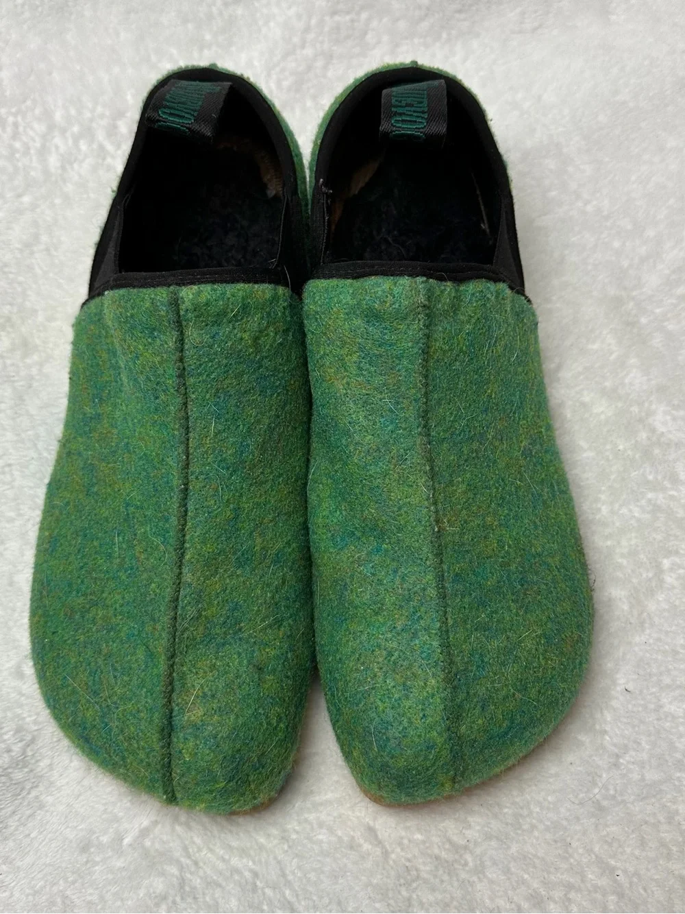 John Fluevog Dayan Peacemaker Green Vegan Felt Slippers EU 41 US M8 / W10